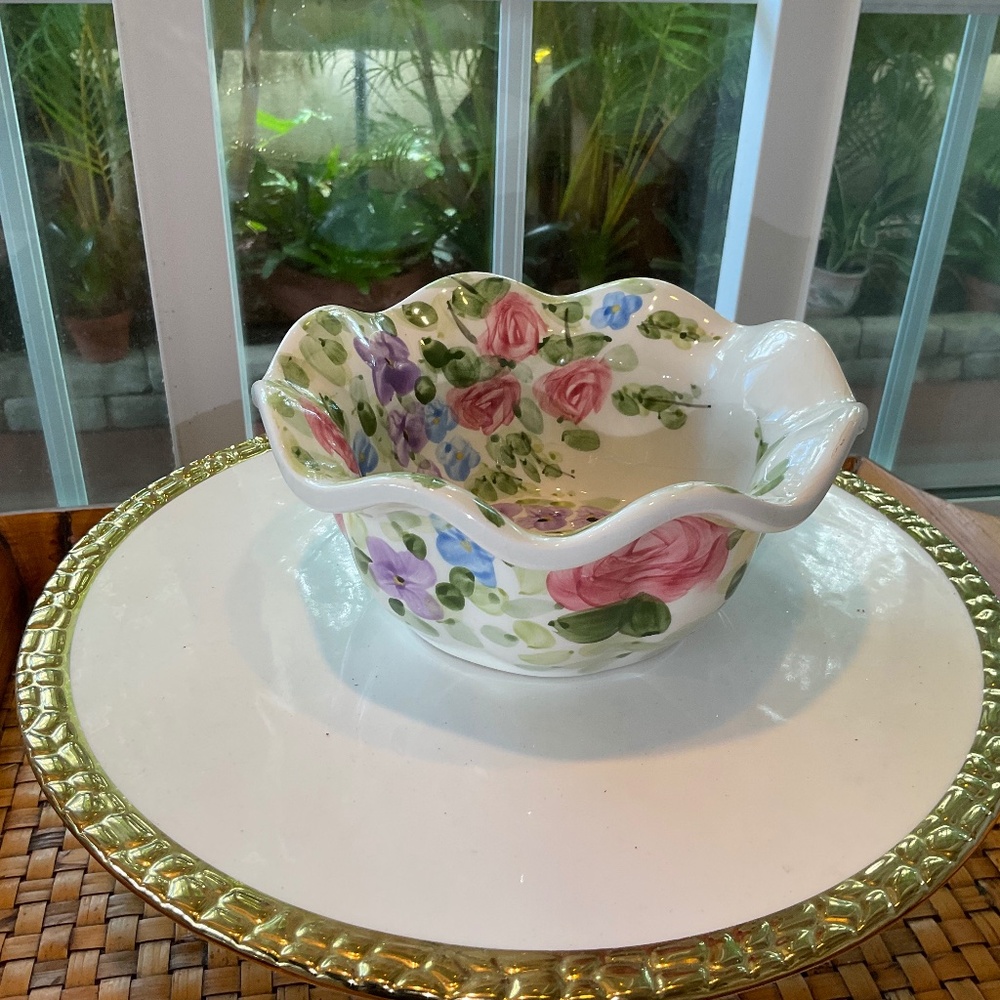 Fluted Bowl Jardine by Tabletops Unlimited